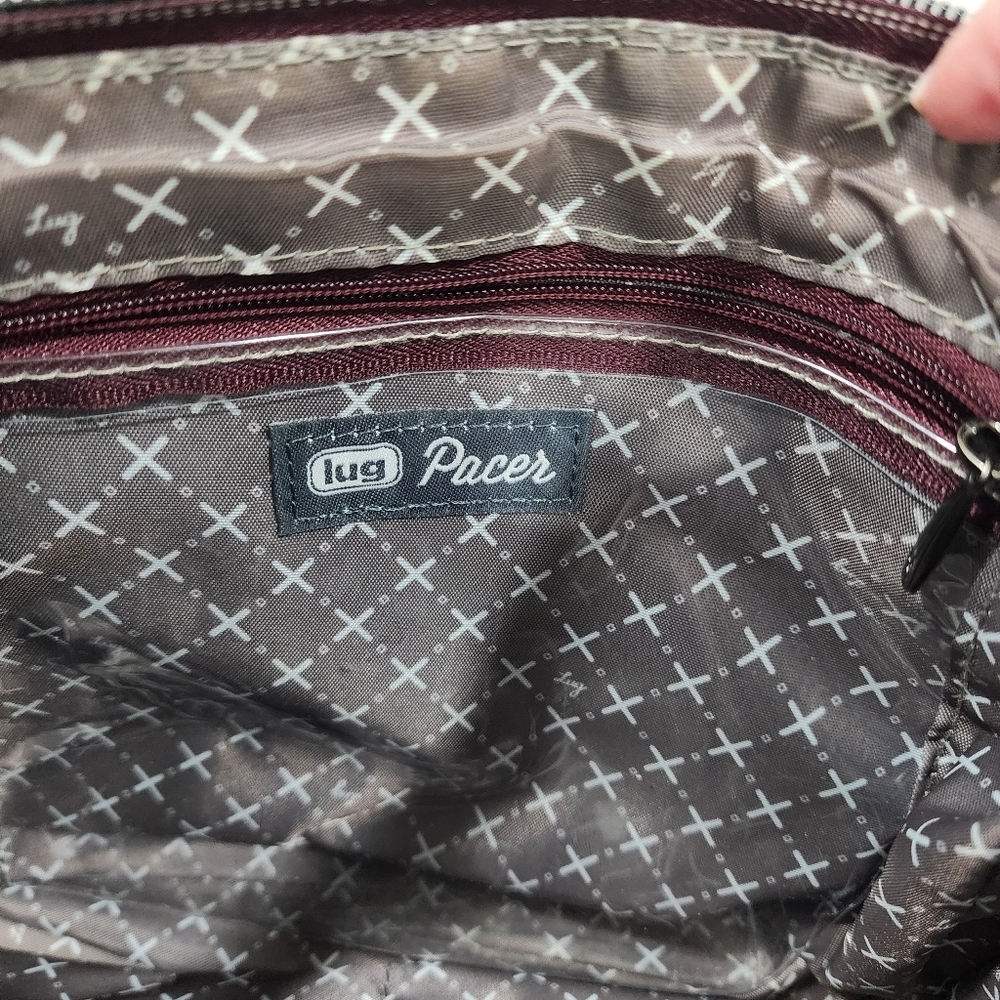 LUG PACER CROSSBODY WITH STUD DETAIL - Picture 10 of 10